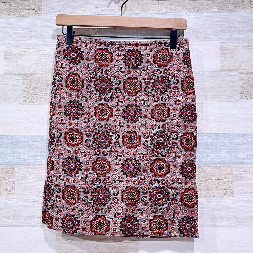 LOFT Double Slit Tapestry Skirt Gray Red Knee Length Career Womens 4P 4 Petite